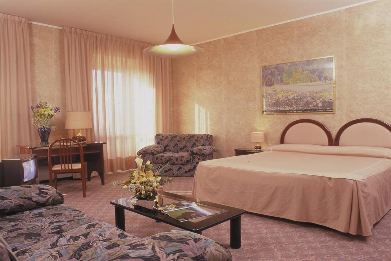 Balletti Palace Hotel Viterbo Værelse billede